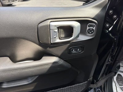 2022 Jeep Wrangler Unlimited Sahara Altitude