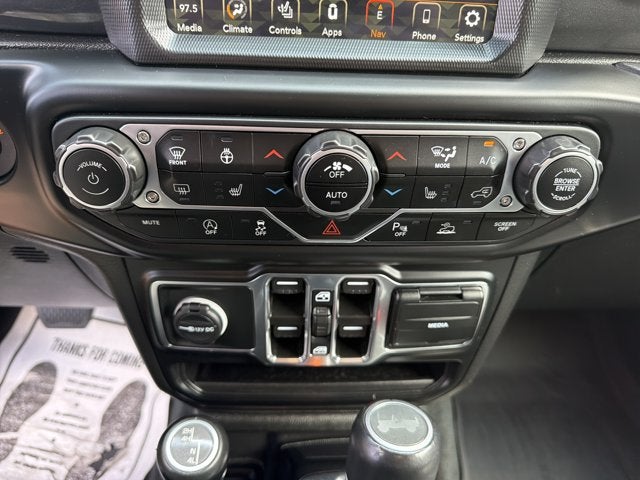 2022 Jeep Wrangler Unlimited Sahara Altitude
