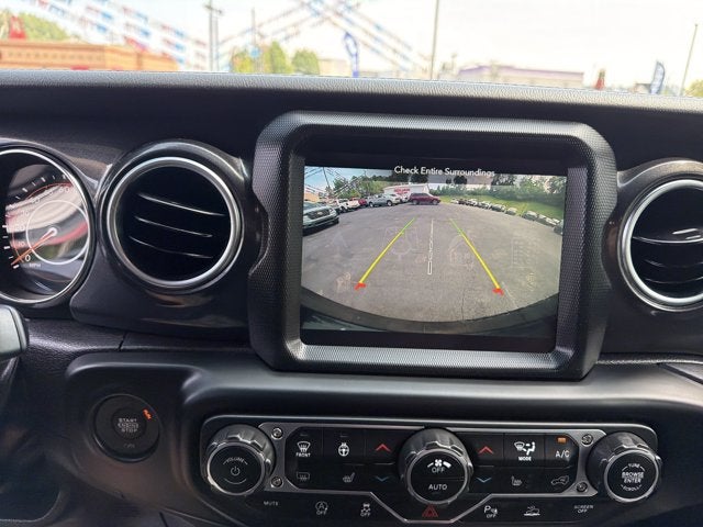 2022 Jeep Wrangler Unlimited Sahara Altitude