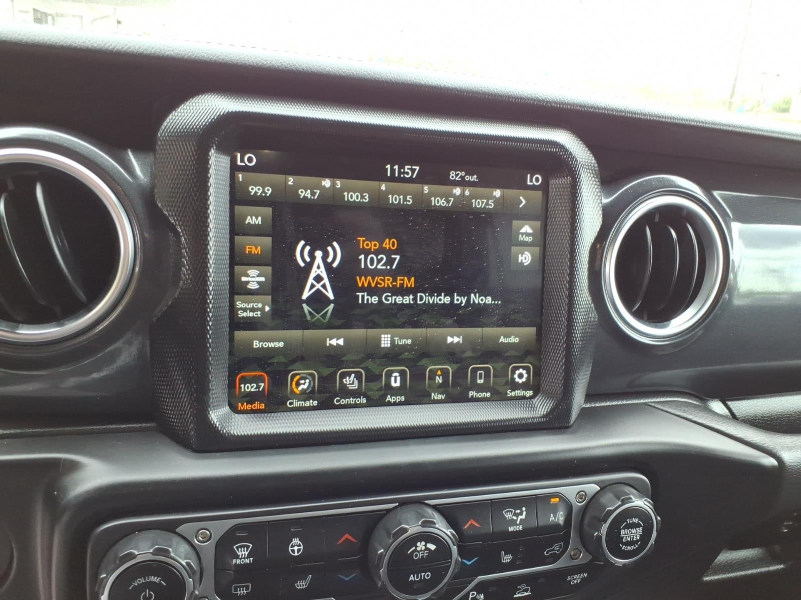 2023 Jeep Wrangler Sahara Altitude