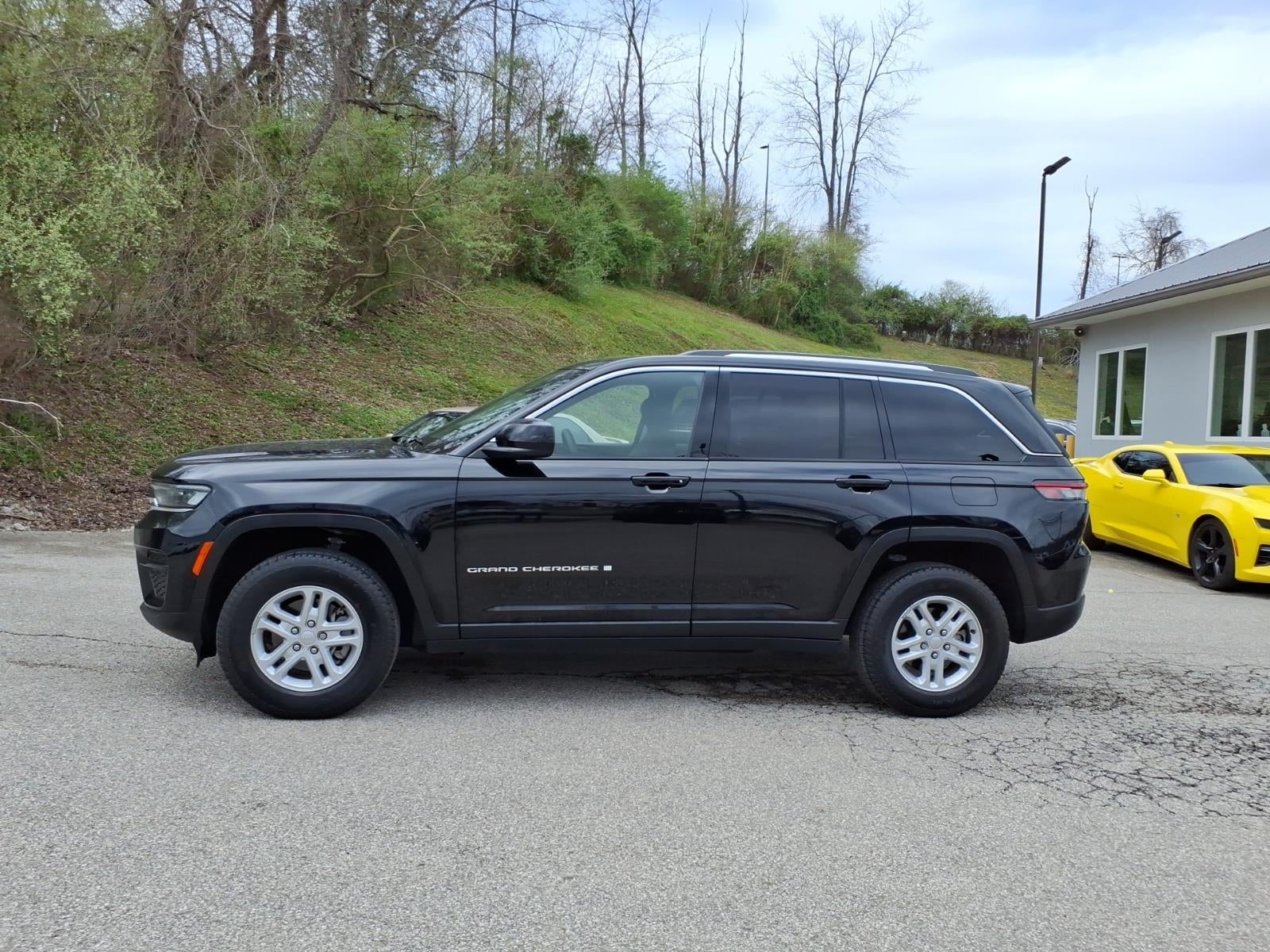 2023 Jeep Grand Cherokee Laredo