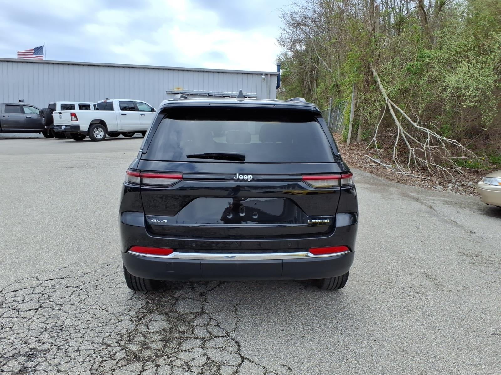 2023 Jeep Grand Cherokee Laredo