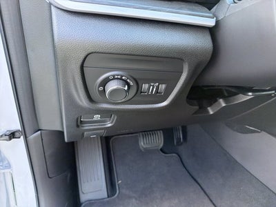 2027 Jeep Grand Cherokee Laredo Altitude