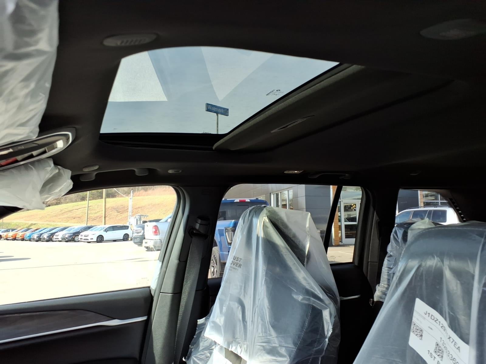 2026 Jeep Grand Cherokee Altitude