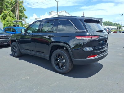 2026 Jeep Grand Cherokee Altitude