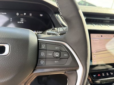 2027 Jeep Grand Cherokee Laredo Altitude