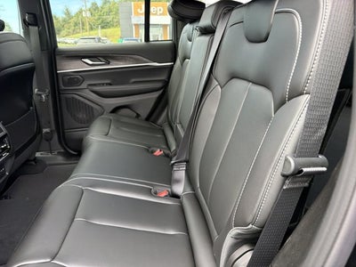 2027 Jeep Grand Cherokee Limited