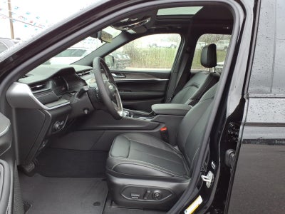 2026 Jeep Grand Cherokee Base