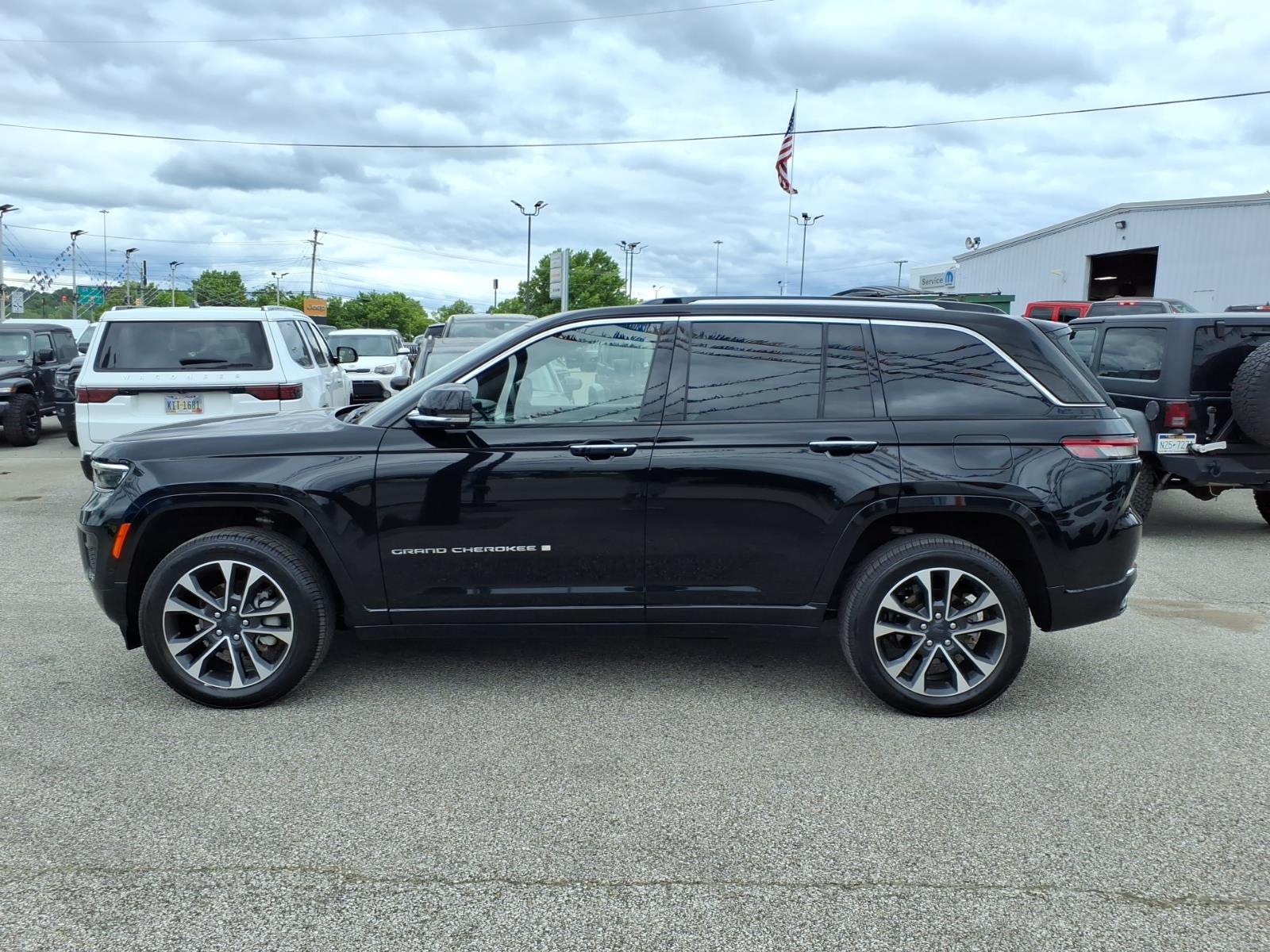 2022 Jeep Grand Cherokee Overland