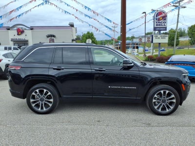 2022 Jeep Grand Cherokee Overland