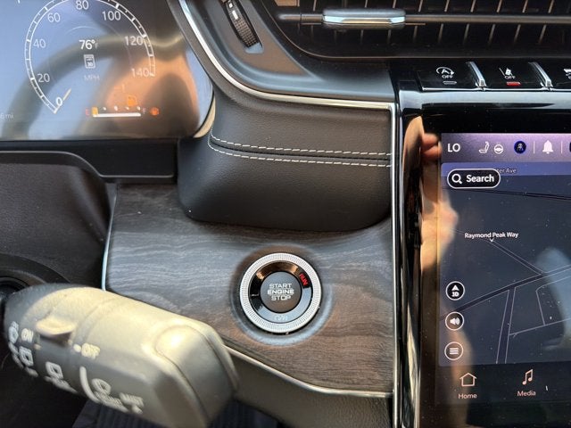 2023 Jeep Grand Cherokee Overland - Photo 25