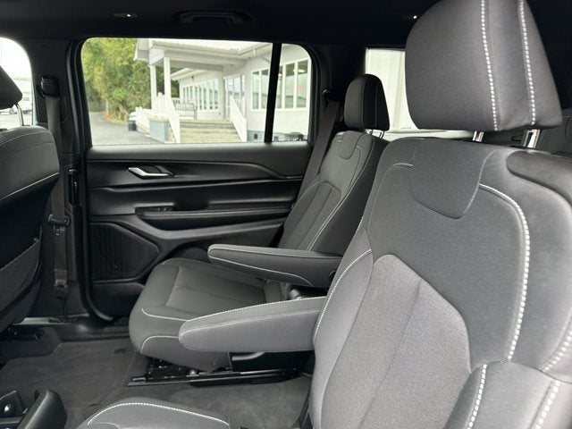 2024 Jeep Grand Cherokee L Laredo X