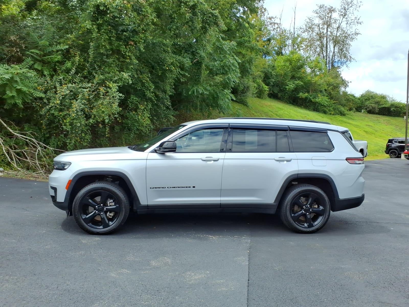 2023 Jeep Grand Cherokee L Altitude
