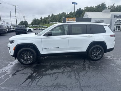 2027 Jeep Grand Cherokee L Laredo Altitude