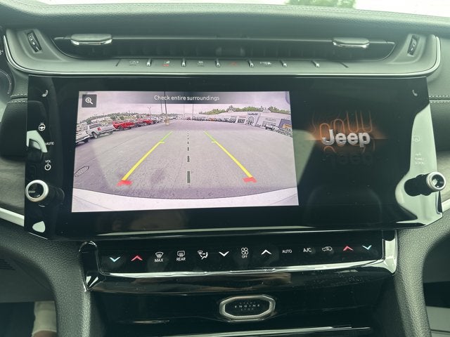 2027 Jeep Grand Cherokee L Laredo Altitude