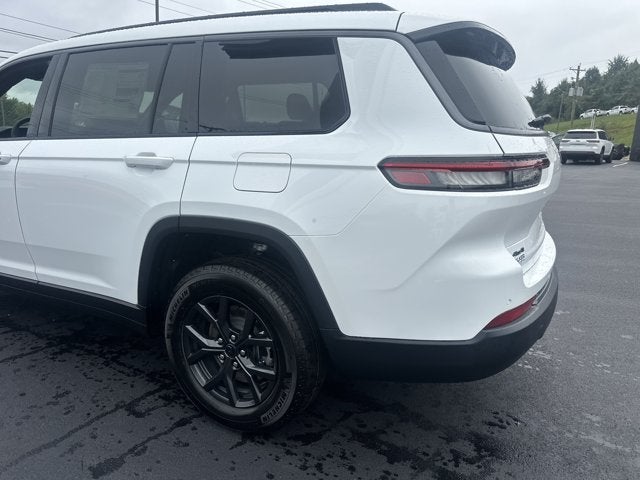 2027 Jeep Grand Cherokee L Laredo Altitude