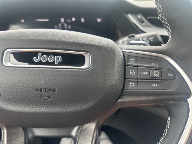 2027 Jeep Grand Cherokee L Laredo Altitude