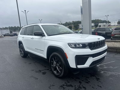 2027 Jeep Grand Cherokee L Laredo Altitude