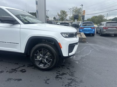 2027 Jeep Grand Cherokee L Laredo Altitude