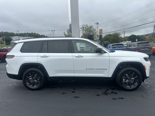 2027 Jeep Grand Cherokee L Laredo Altitude