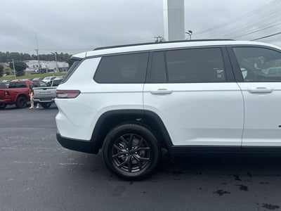2027 Jeep Grand Cherokee L Laredo Altitude