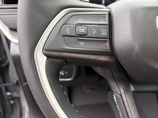 2027 Jeep Grand Cherokee L Laredo Altitude