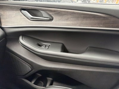 2027 Jeep Grand Cherokee L Laredo Altitude