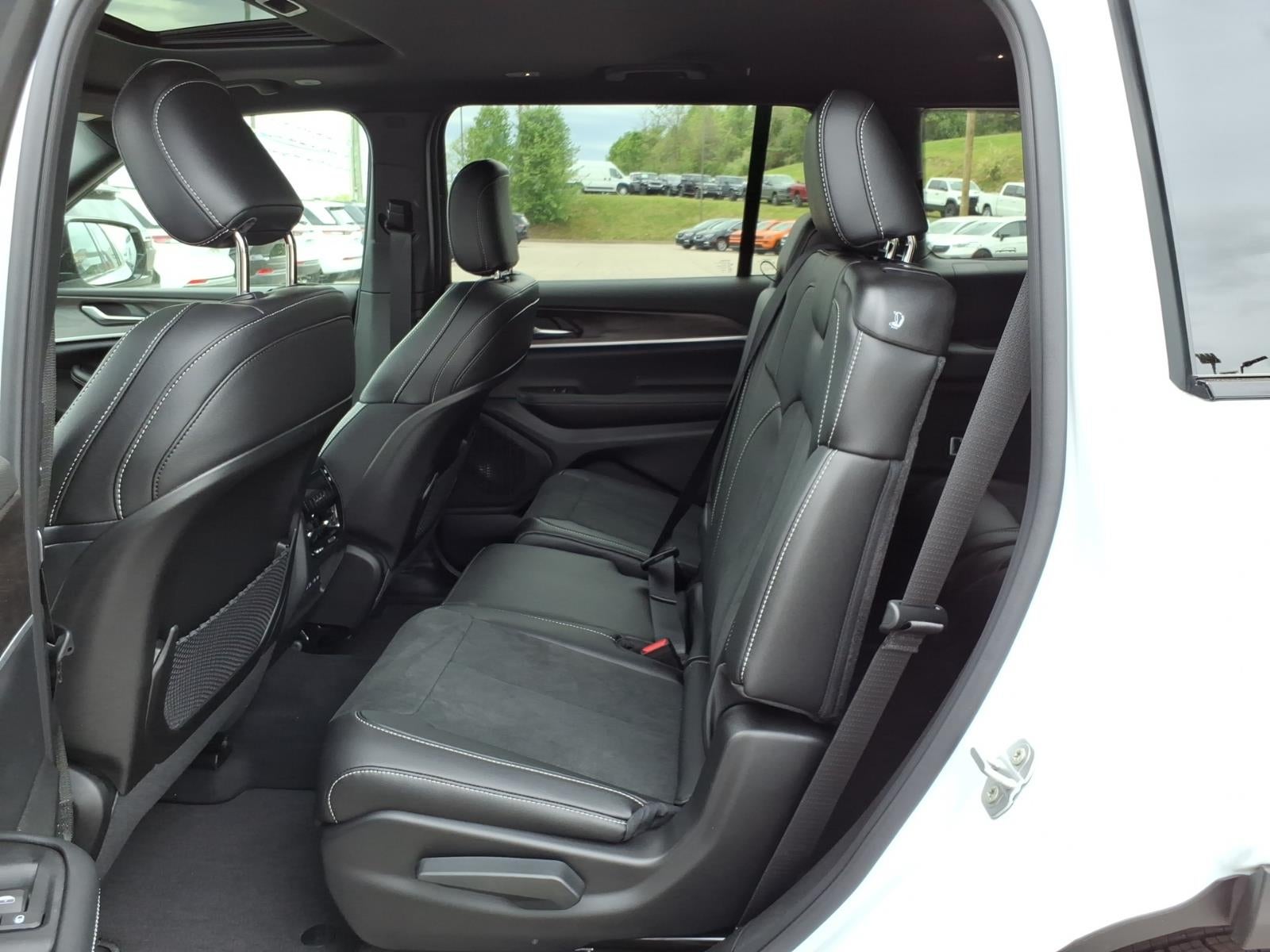 2026 Jeep Grand Cherokee L Altitude