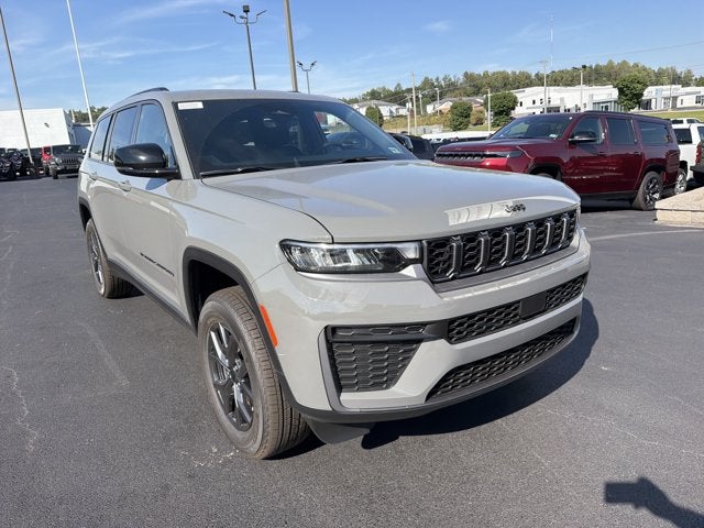 2027 Jeep Grand Cherokee L Laredo Altitude
