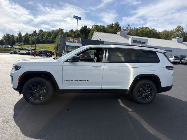 2027 Jeep Grand Cherokee L Laredo Altitude