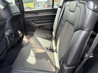 2027 Jeep Grand Cherokee L Laredo Altitude