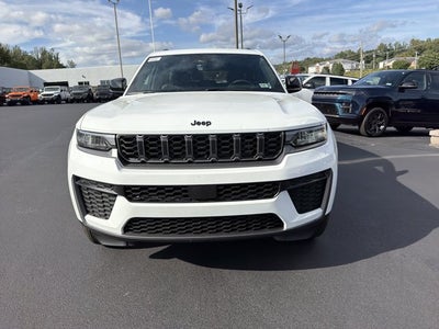 2027 Jeep Grand Cherokee L Laredo Altitude