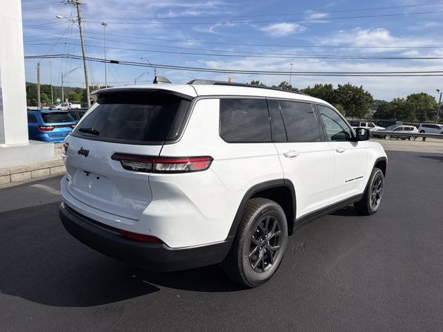 2027 Jeep Grand Cherokee L Laredo Altitude