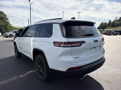2027 Jeep Grand Cherokee L Laredo Altitude