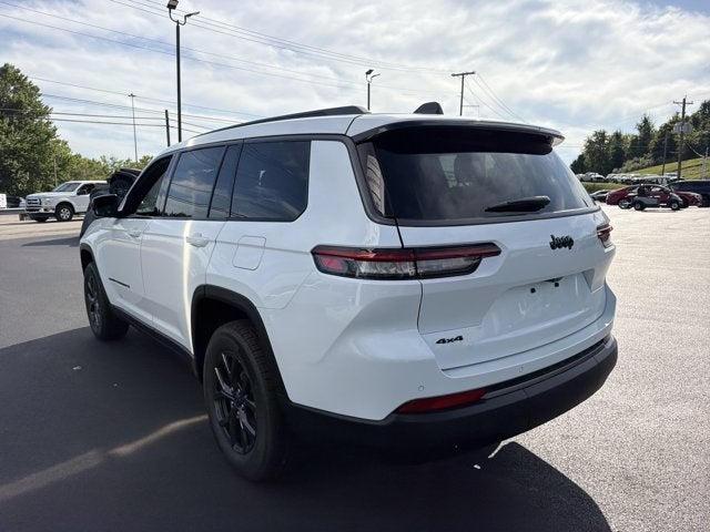 2027 Jeep Grand Cherokee L Laredo Altitude
