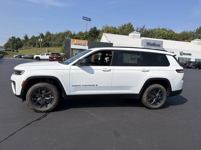 2027 Jeep Grand Cherokee L Laredo Altitude