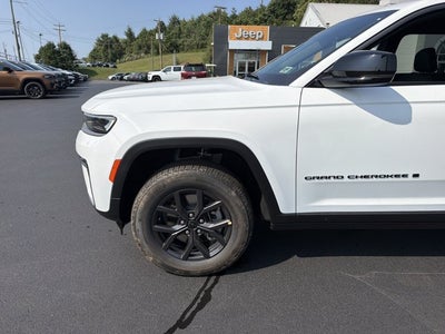 2027 Jeep Grand Cherokee L Laredo Altitude
