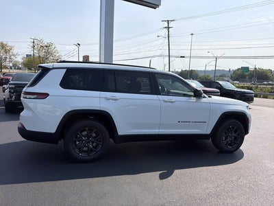 2027 Jeep Grand Cherokee L Laredo Altitude