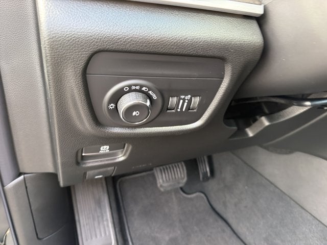 2027 Jeep Grand Cherokee L Limited