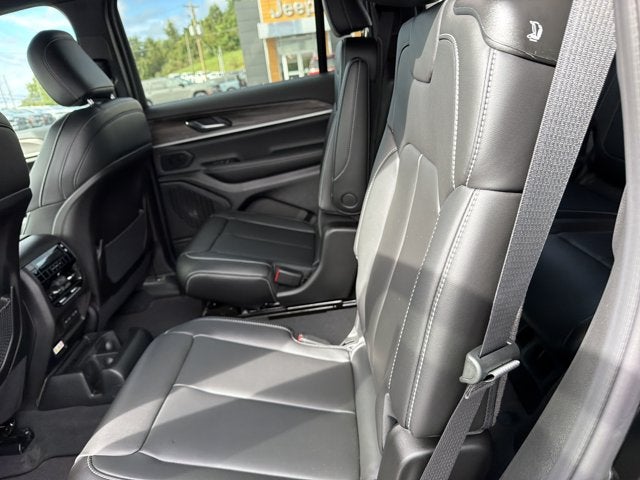 2027 Jeep Grand Cherokee L Limited