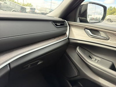 2027 Jeep Grand Cherokee L Limited