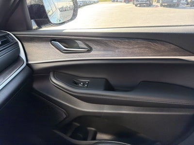 2027 Jeep Grand Cherokee L Limited