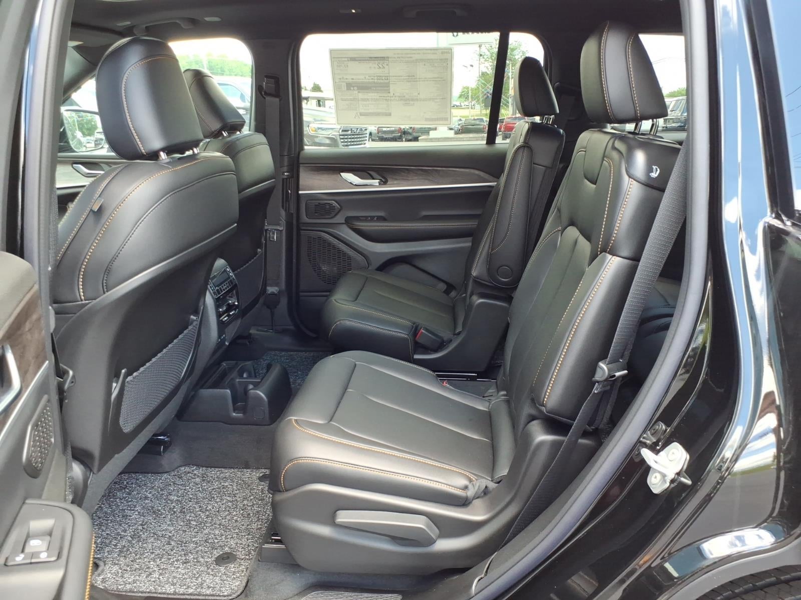 2026 Jeep Grand Cherokee L 85th Anniversary Edition