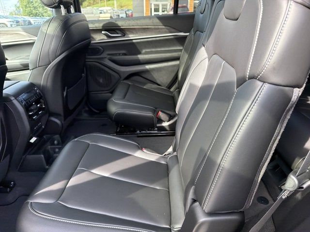 2027 Jeep Grand Cherokee L Limited