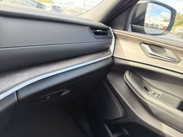 2027 Jeep Grand Cherokee L Limited