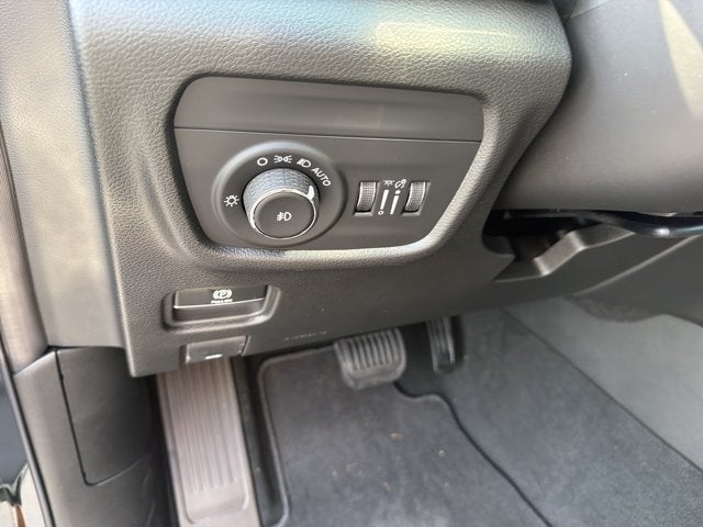 2027 Jeep Grand Cherokee L Limited