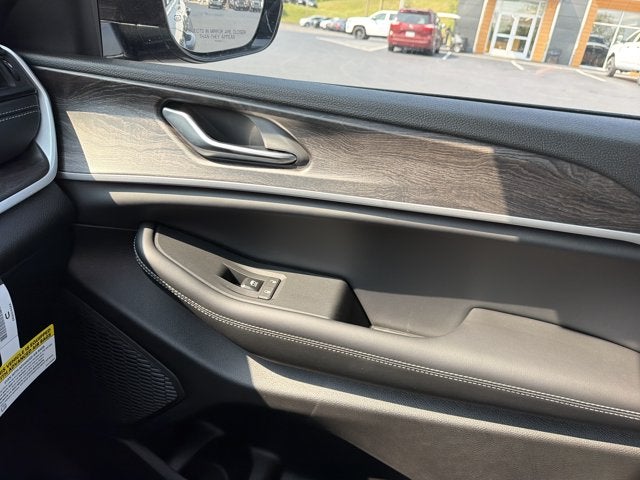2027 Jeep Grand Cherokee L Limited