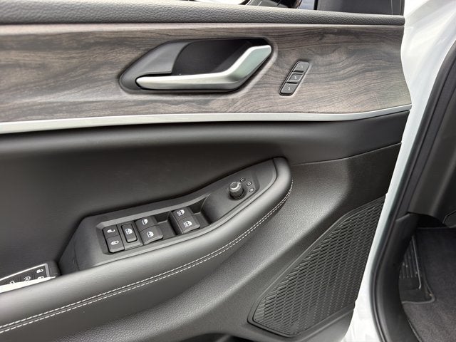 2027 Jeep Grand Cherokee L Limited