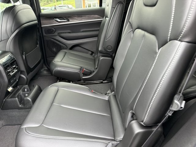2027 Jeep Grand Cherokee L Limited