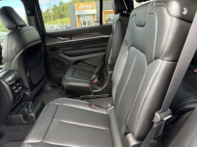 2027 Jeep Grand Cherokee L Limited